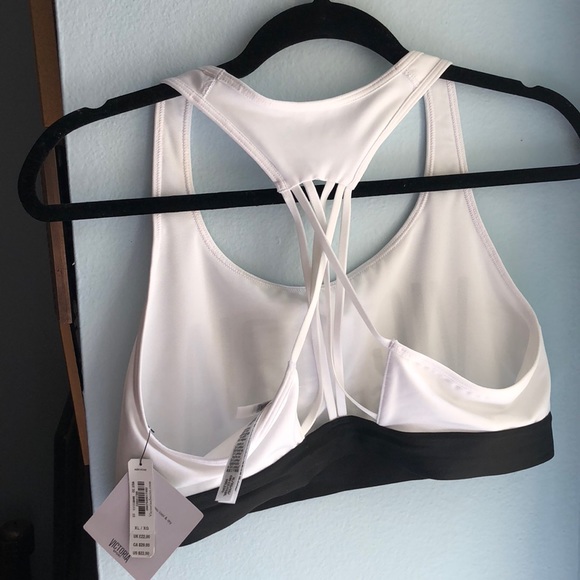 ❌SOLD❌Victoria’s Secret Sports Bra - Picture 3 of 4